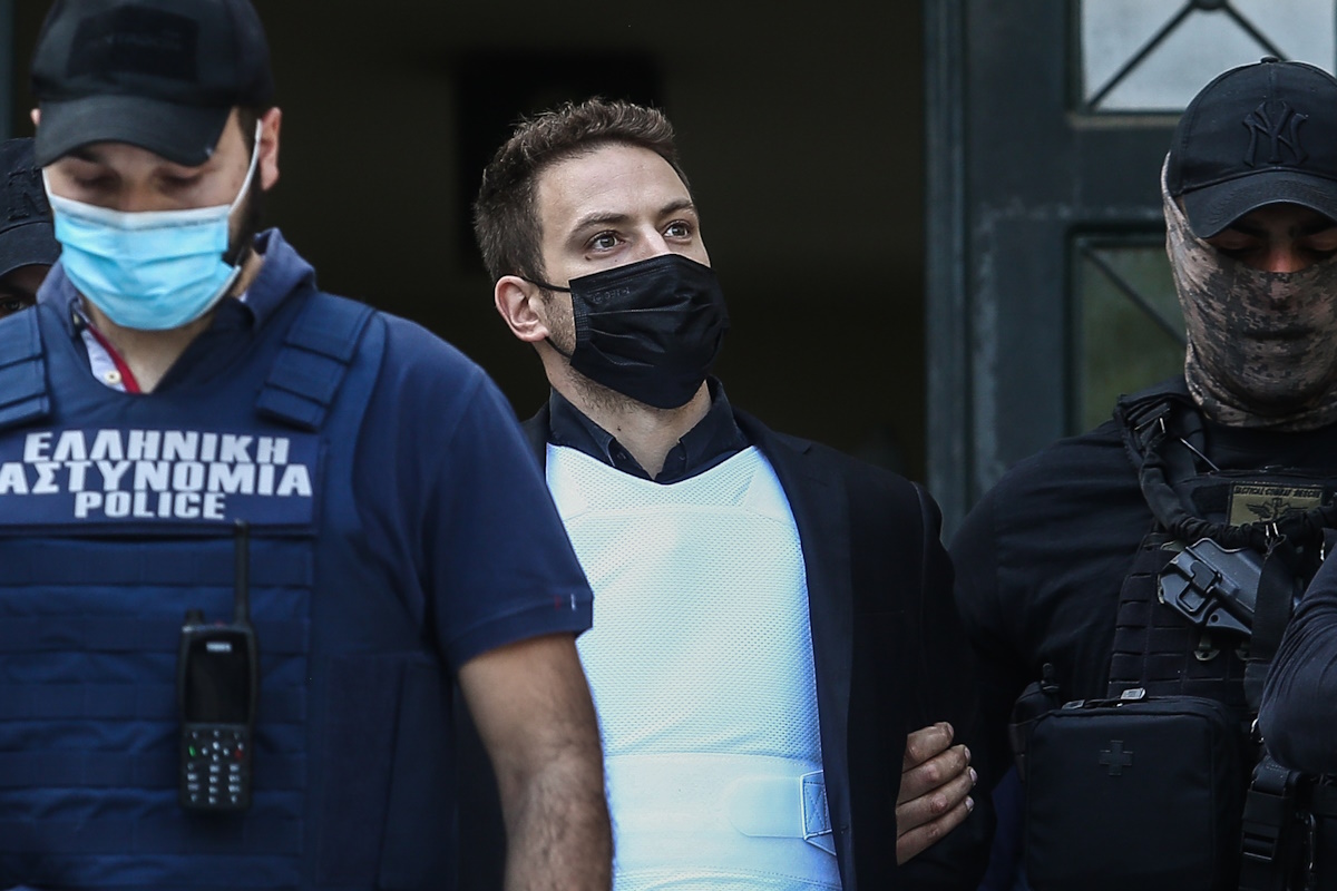 «Τον μισώ από τα βάθη της ψυχής μου» – Η εξομολόγηση του πατέρα της Κάρολαϊν Κράουτς για τον πιλότο Μπάμπη Αναγνωστόπουλο