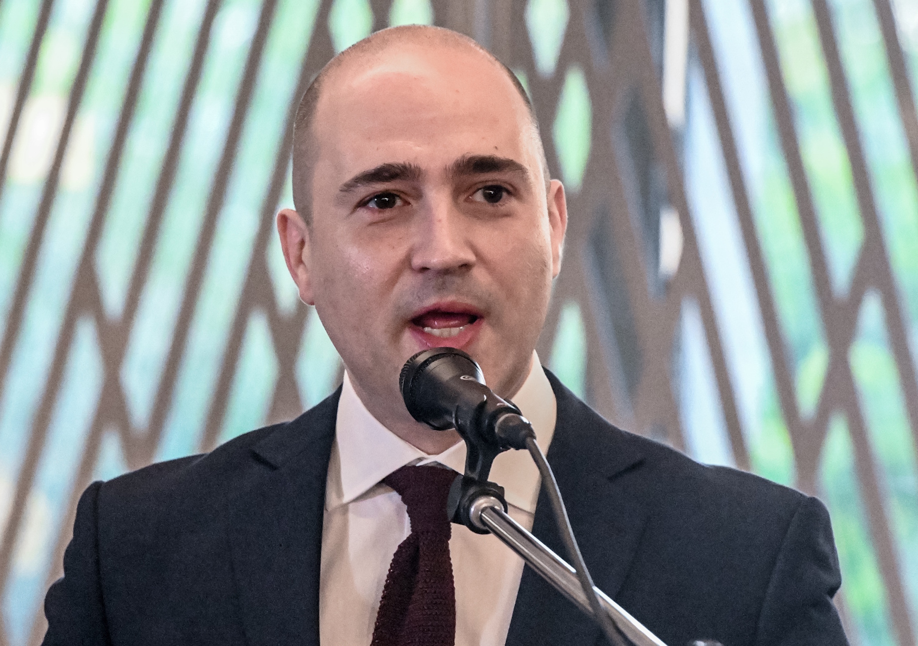 Ο Κωνσταντίνος Μπογδάνος για τον θάνατο του πατέρα του: «Έφυγε από τη ζωή μια ημέρα πριν από την πρεμιέρα μας»