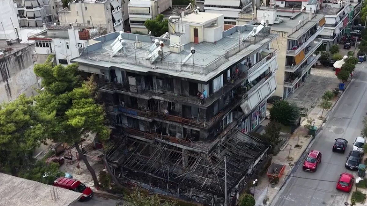 Τεράστιες οι ζημιές από τη φωτιά στην πολυκατοικία της Νέας Ιωνίας