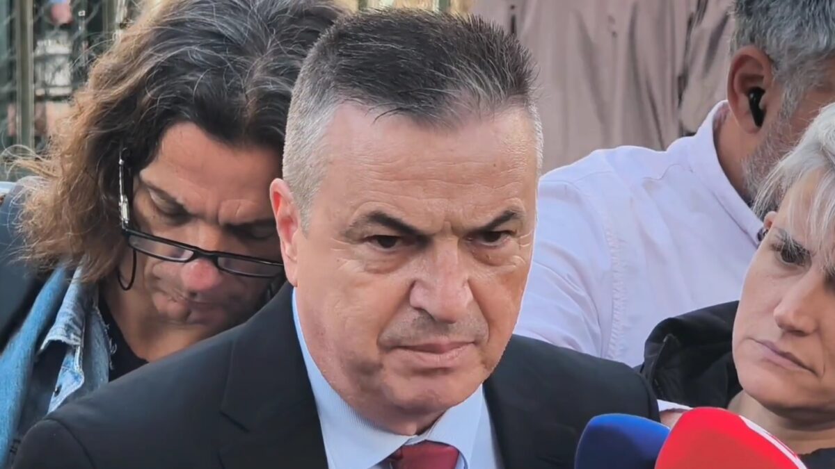 Νίκος Αλεξανδρής