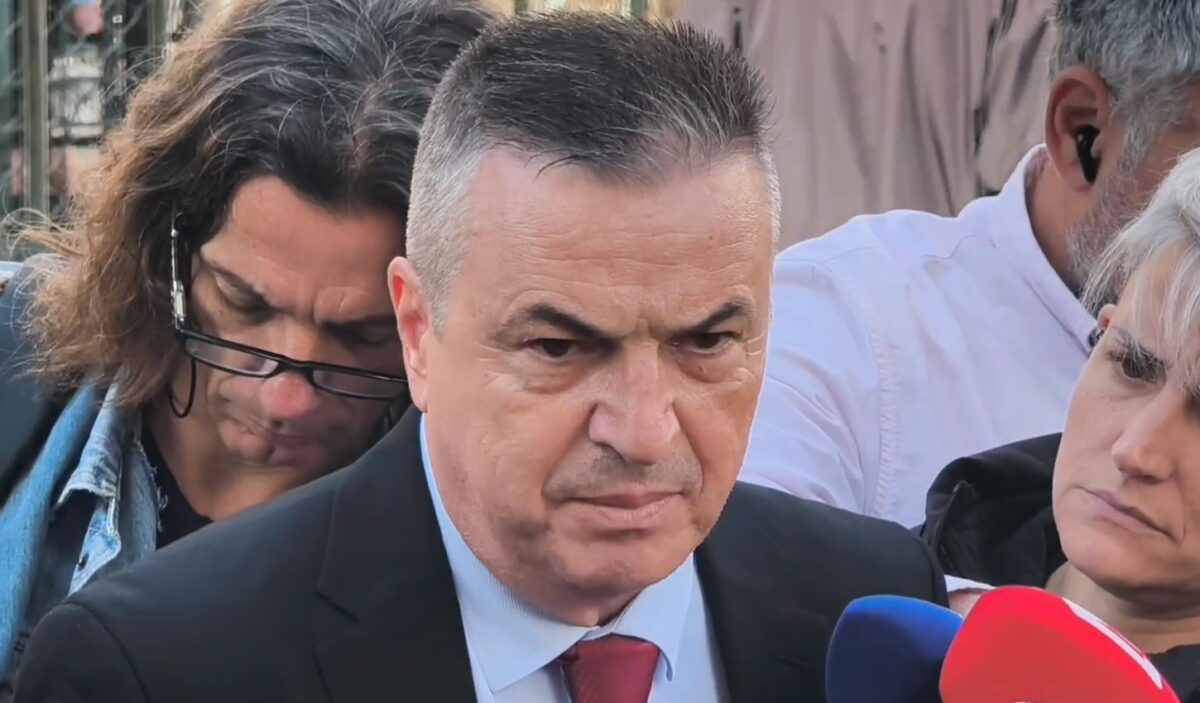 Νίκος Αλεξανδρής