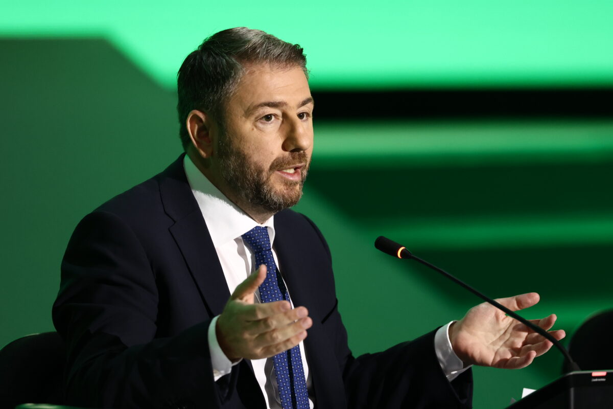 ΠΑΣΟΚ: Κριτική στην κυβέρνηση και στο βάθος Δημοσιονομικό Συμβούλιο