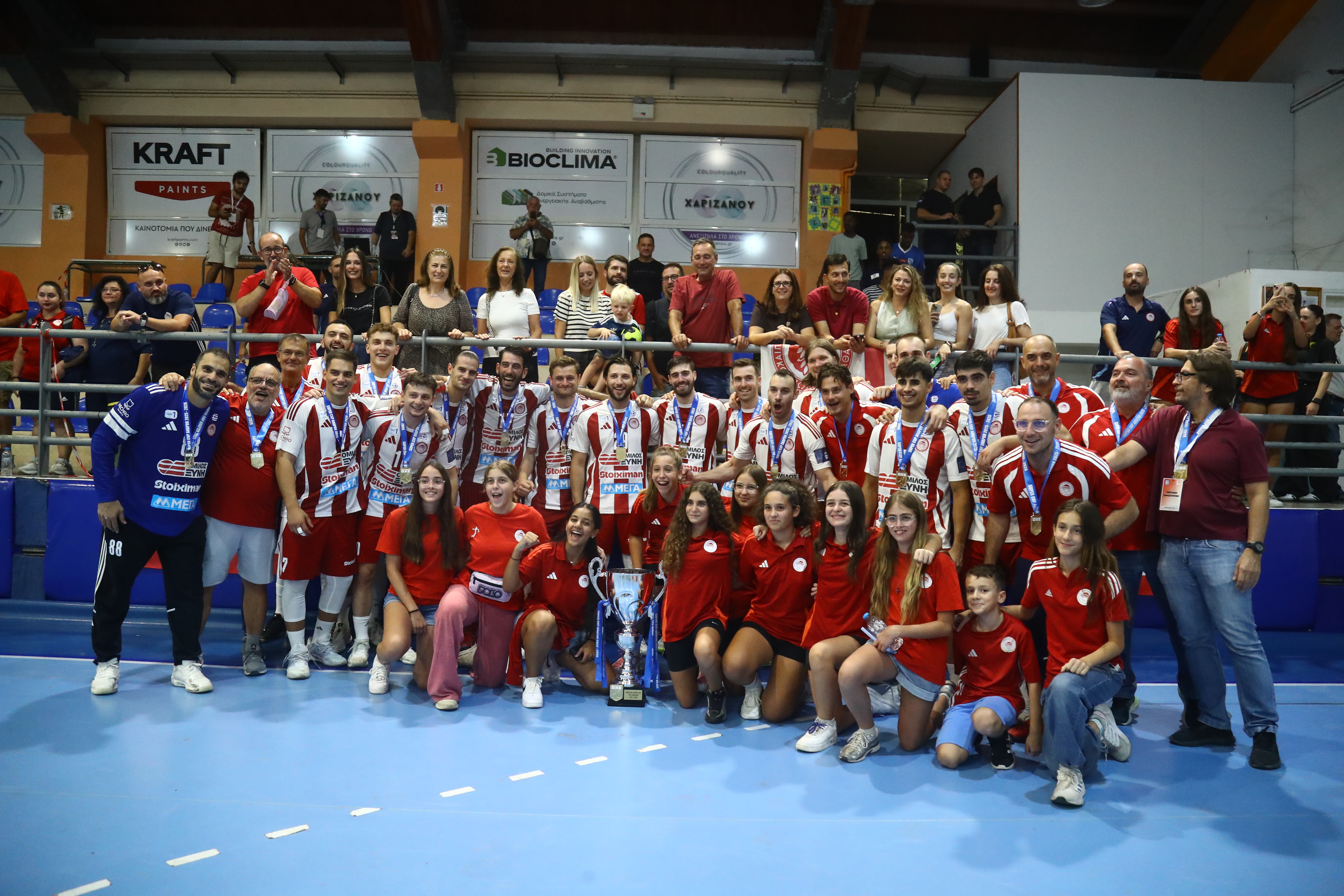Ολυμπιακός – ΑΕΚ 35-24: Ανώτεροι οι ερυθρόλευκοι, κατέκτησαν το Super Cup στο χάντμπολ