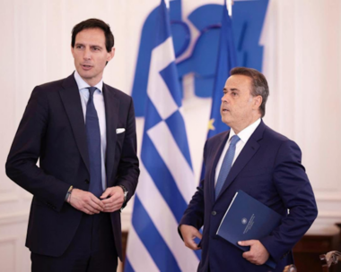 Η Κομισιόν άναψε «πράσινο φως» για έργα 2,3 δισ. ευρώ στα ελληνικά νησιά – Aφορούν ηλεκτρικές διασυνδέσεις, ΑΠΕ, ταμιευτήρες