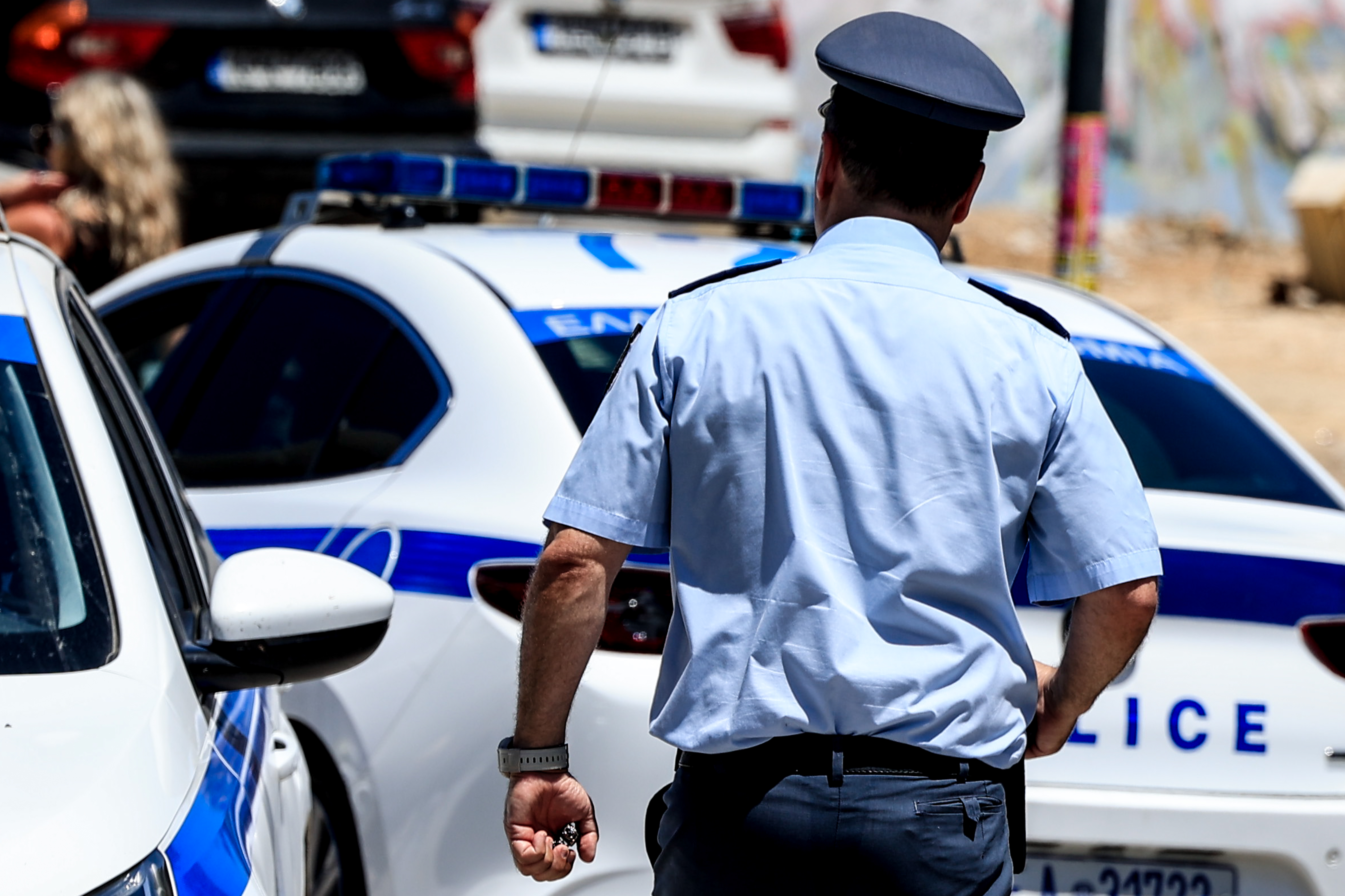 Μεγάλη επιχείρηση του ελληνικού FBI στη Θεσσαλονίκη: Έπιασαν Σέρβο με ερυθρά αγγελία – Δόθηκε «σήμα» ότι θα συμμετάσχει σε δολοφονία στην Ελλάδα