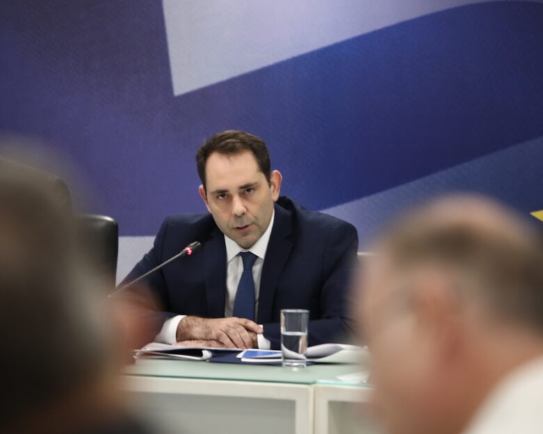 Εξειδίκευση από τον υπουργό Οικονομικών Κυριάκο Πιερρακάκη, των μέτρων οικονομικής στήριξης, συνολικού ύψους περίπου 300 εκατομμυρίων ευρώ, που ανακοίνωσε ο Πρωθυπουργός Κυριάκος Μητσοτάκης, με στόχο την προστασία νοικοκυριών και επιχειρήσεων από τις επιπτώσεις της διεθνούς ενεργειακής και οικονομικής αστάθειας, Δευτέρα 23 Μαρτίου 2026.