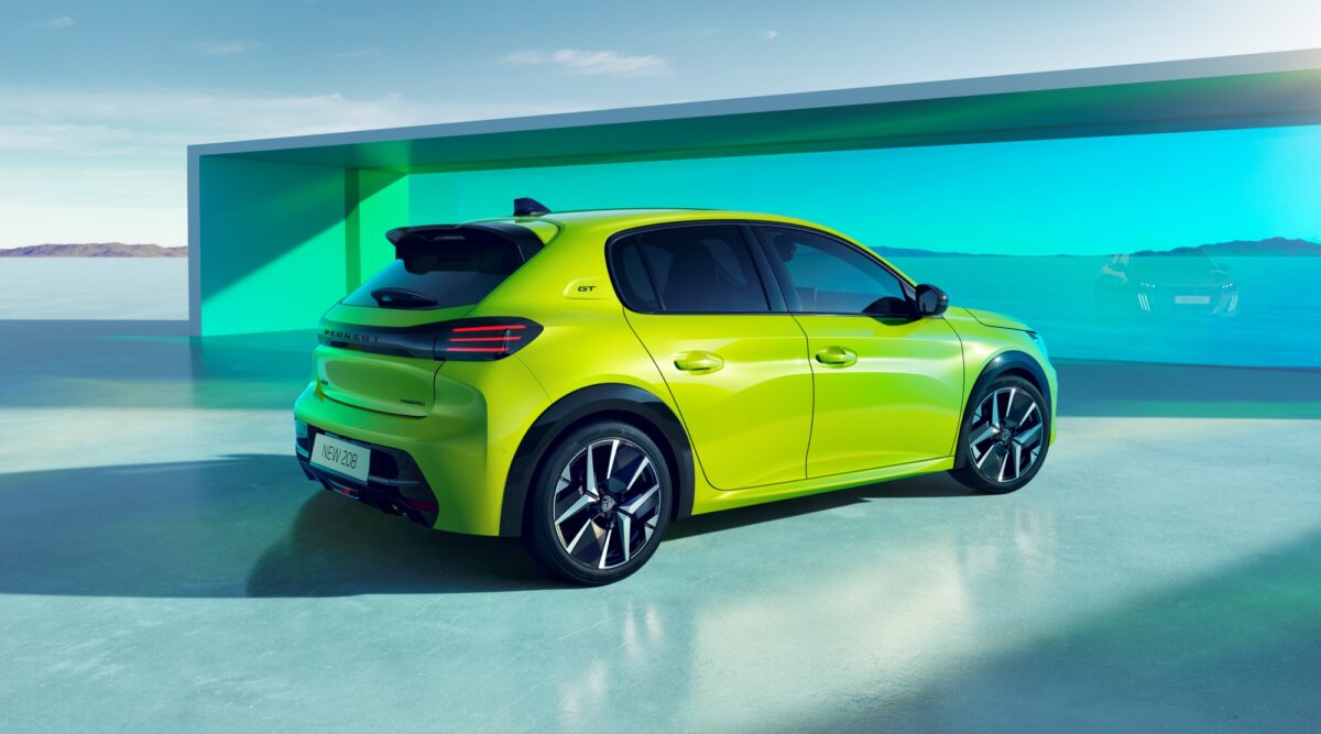 Με τον κινητήρα βενζίνης turbo 100 το Peugeot 208