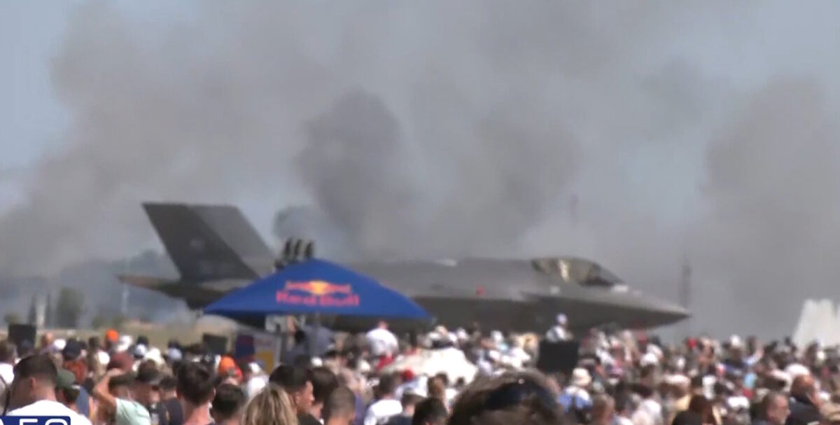 Τανάγρα: Σοβαρό ατύχημα με Phantom στο Athens Flying Week 2026 – Έπεσε κατά τη διάρκεια επίδειξης