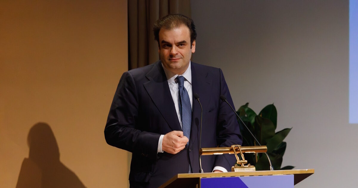 Πιερρακάκης: Η Επιτροπή Κεφαλαιαγοράς προστατεύει την εμπιστοσύνη για την οικονομία, τις επιχειρήσεις και τους μικρούς αποταμιευτές Πιερρακάκης: Η Επιτροπή Κεφαλαιαγοράς προστατεύει την εμπιστοσύνη για την οικονομία, τις επιχειρήσεις και τους μικρούς αποταμιευτές