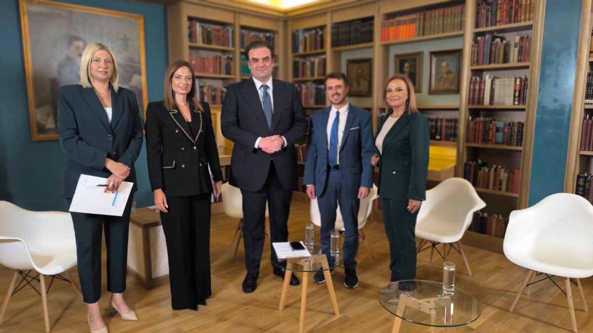 Πιερρακάκης σε περιφερειακά ΜΜΕ: Επιστρέψαμε στους πολίτες 4 δισ. ευρώ μόνιμα μέτρα μέσα σε δύο χρόνια