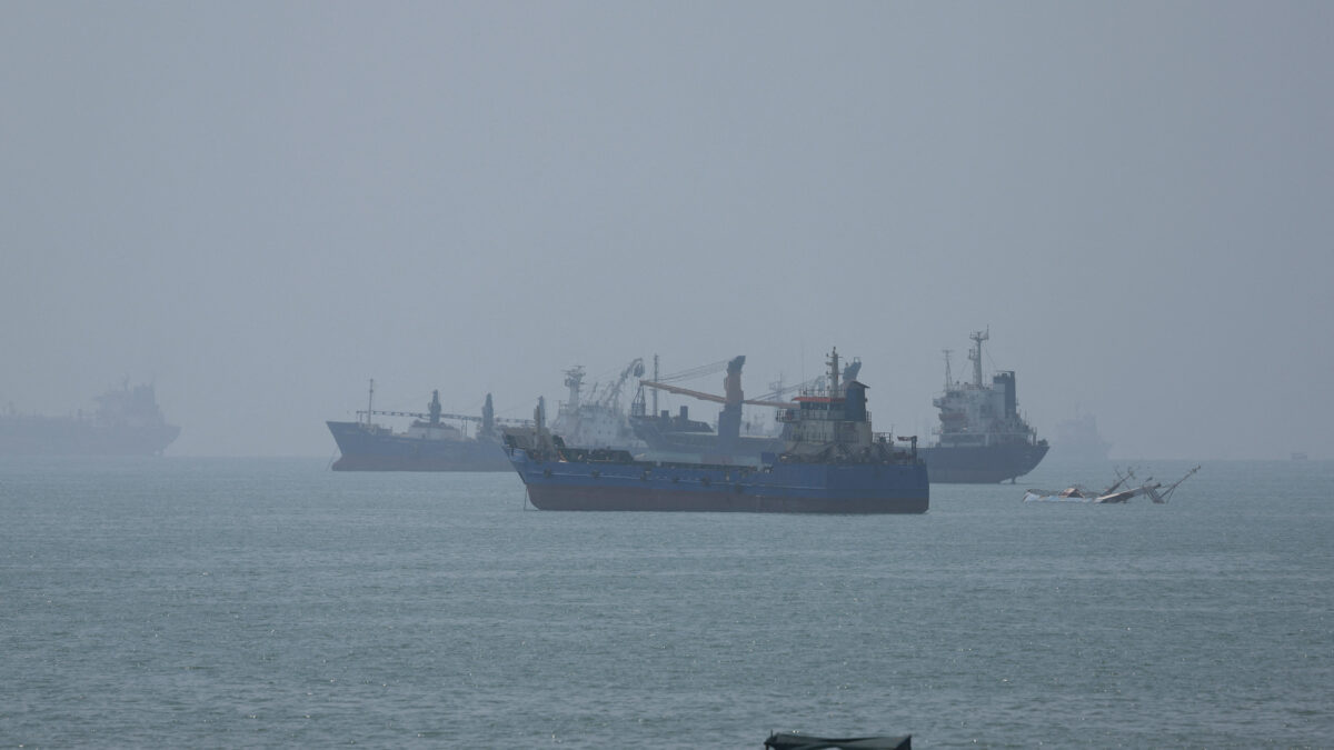 Vessels in the Strait of Hormuz are visible near the beach of Bandar Abbas, Iran, August 28, 2026. Majid Asgaripour/WANA (West Asia News Agency) via REUTERS ATTENTION EDITORS - THIS PICTURE WAS PROVIDED BY A THIRD PARTY. ISRAEL OUT. NO COMMERCIAL OR EDITORIAL SALES IN ISRAEL. NO ACCESS FOR ISRAELI MEDIA. NO USE BBC PERSIAN. NO USE VOA PERSIAN. NO USE MANOTO. NO USE IRAN INTERNATIONAL. NO USE RADIO FARDA. DIGITAL: NO USE BBC PERSIAN. NO USE VOA PERSIAN. NO USE MANOTO. NO USE IRAN INTERNATIONAL. NO USE RADIO FARDA. TPX IMAGES OF THE DAY
