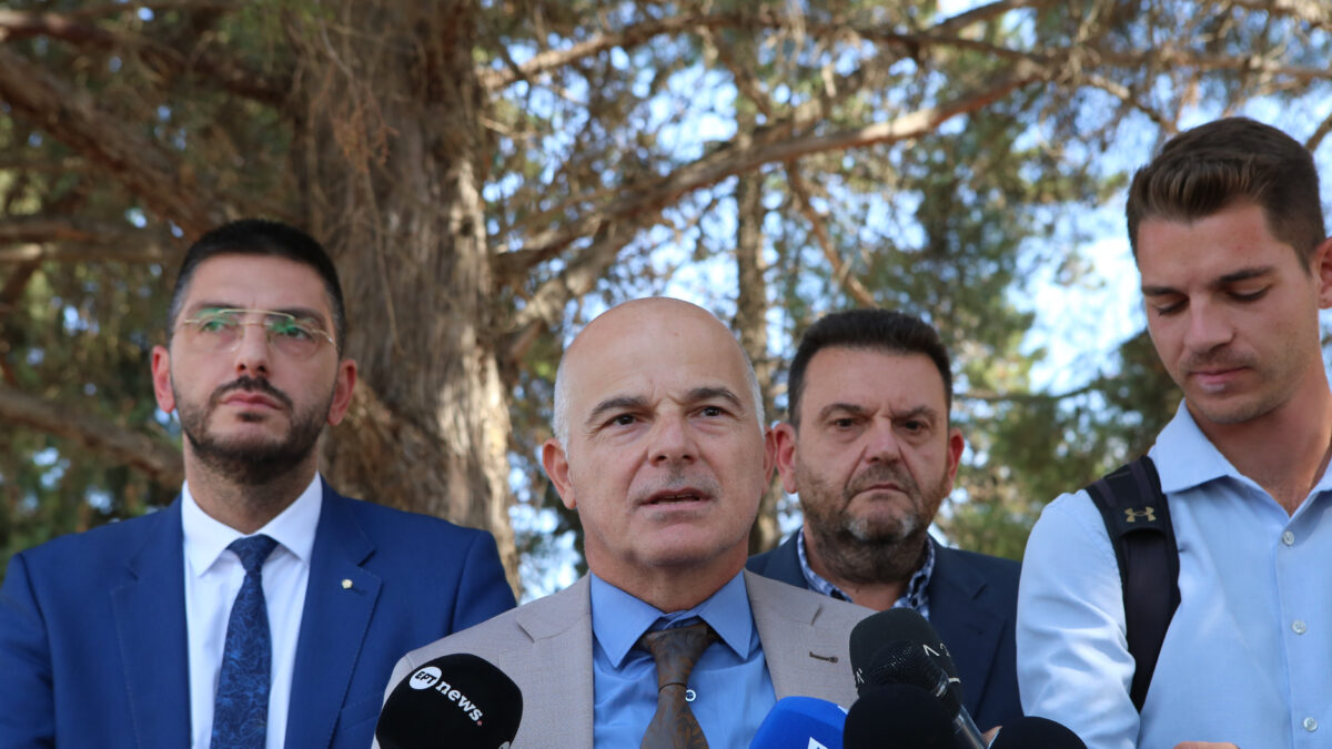 Ο Αντώνης Ψαρόπουλος