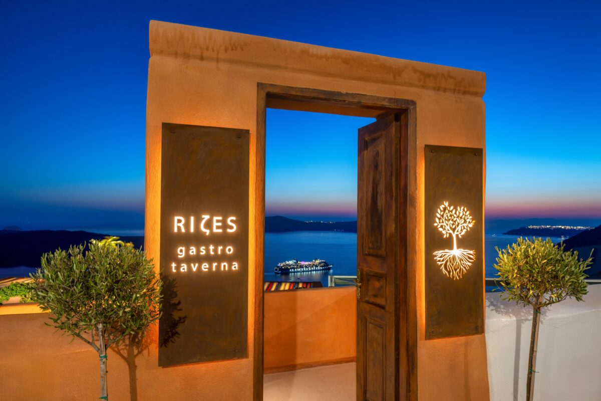 RIZES Gastro Taverna: Top γαστρονομία με θέα την καλντέρα | Επικαιρότητα στο PlusTV.gr
