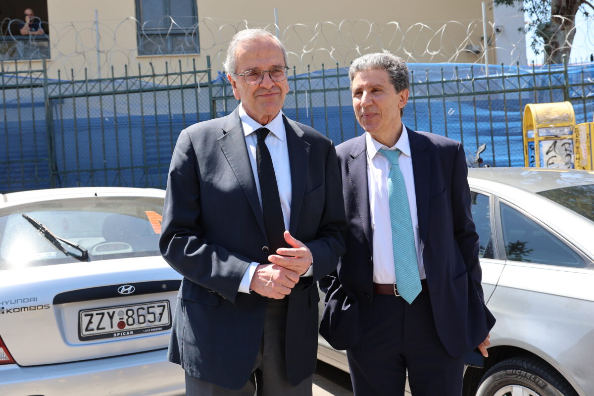 Σαμαράς κατά Τσίπρα: Μεγάλα λόγια, αυταπάτες, στο ίδιο έργο θεατές
