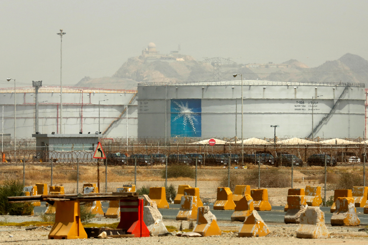 Συναγερμός στην Ευρώπη για το πετρέλαιο: Η Saudi Aramco «κόβει» φορτία μετά το μπλόκο στον East-West