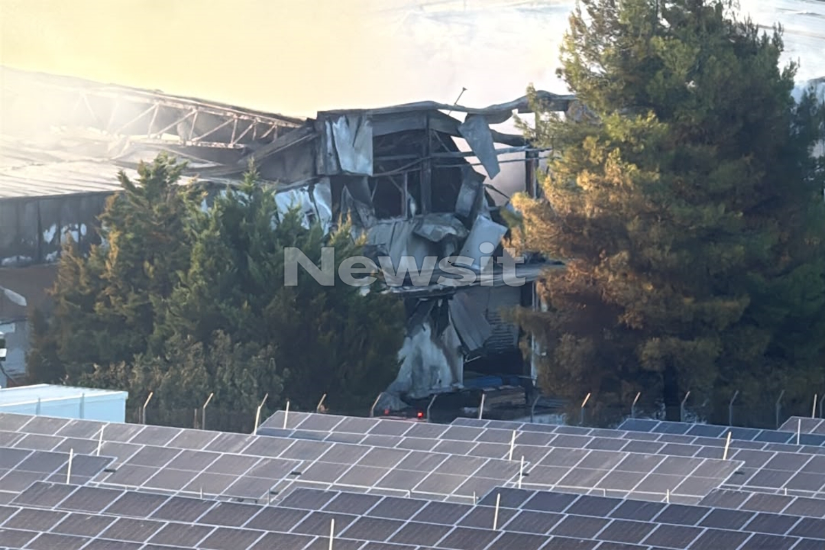 Τμήμα του Phantom βρίσκεται μέσα στο εργοστάσιο