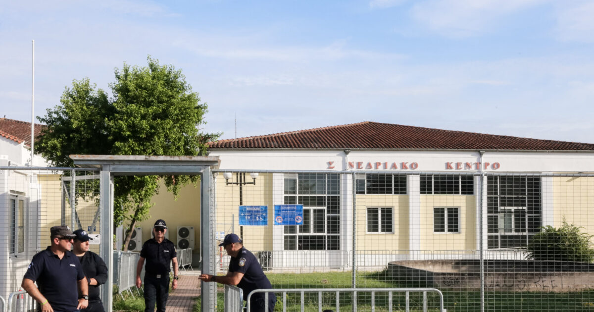 Τέμπη: Ξεκινά και πάλι σήμερα η δίκη για το σιδηροδρομικό δυστύχημα – Στο επίκεντρο οι υπερασπιστικοί ισχυρισμοί Τέμπη: Ξεκινά και πάλι σήμερα η δίκη για το σιδηροδρομικό δυστύχημα – Στο επίκεντρο οι υπερασπιστικοί ισχυρισμοί