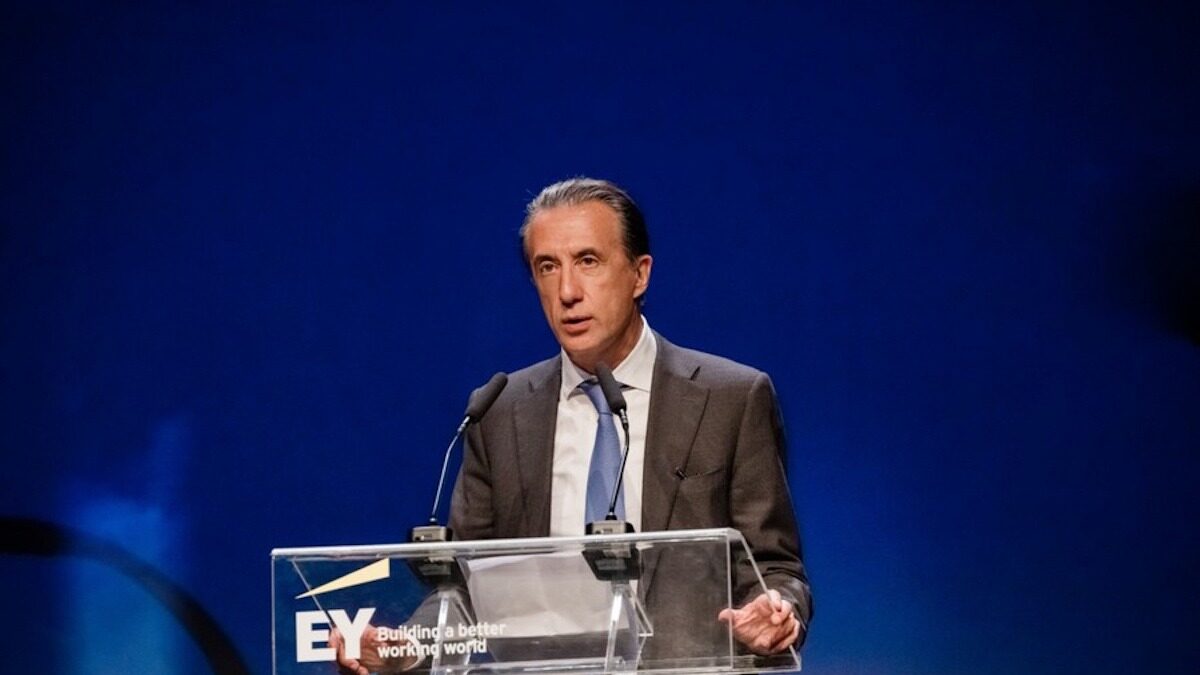 Ο Ιδρυτής και CEO της THEON και Ιδρυτής του EFA GROUP, Κρίστιαν Χατζημηνάς