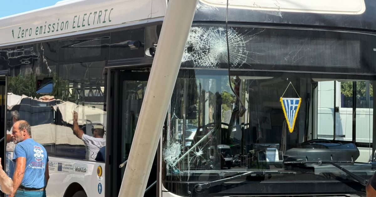 Τροχαίο με ηλεκτρικό λεωφορείο στη Θεσσαλονίκη: Παίρνει εξιτήριο η 62χρονη τραυματίας Τροχαίο με ηλεκτρικό λεωφορείο στη Θεσσαλονίκη: Παίρνει εξιτήριο η 62χρονη τραυματίας
