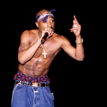 Ο ράπερ Tupac Shakur
