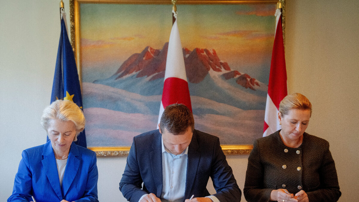 Danish Prime Minister Mette Frederiksen, President of the European Commission Ursula von der Leyen and Greenland's Prime Minister Jens-Frederik Nielsen sign a joint declaration in Nuuk, Greenland, September 7, 2026. Ritzau Scanpix/Mads Claus Rasmussen/via REUTERS