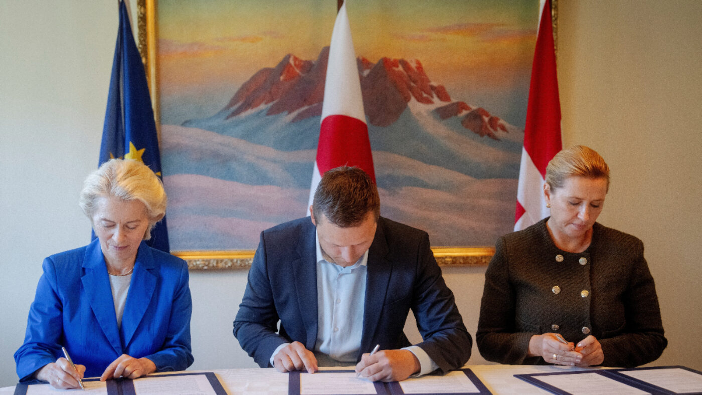 Danish Prime Minister Mette Frederiksen, President of the European Commission Ursula von der Leyen and Greenland's Prime Minister Jens-Frederik Nielsen sign a joint declaration in Nuuk, Greenland, September 7, 2026. Ritzau Scanpix/Mads Claus Rasmussen/via REUTERS