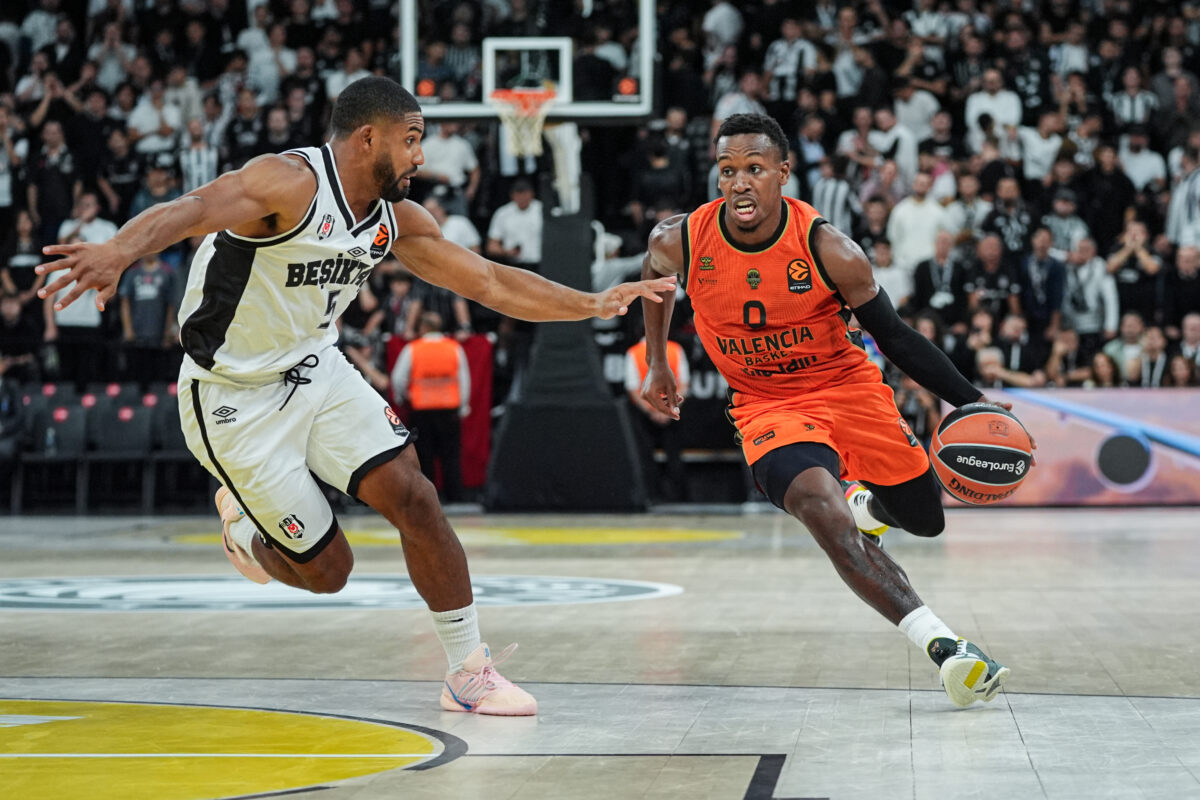 Ο Τι Τζέι Σορτς έκανε ασύλληπτη πρεμιέρα στη Euroleague βάζοντας 26 πόντους στη νίκη της Βαλένθια με 96-94 στην έδρα της Μπεσίκτας