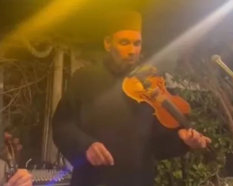 Ο πρώτος βιολιστής του Γιώργου Μαζωνάκη, ο παπά Στρατής