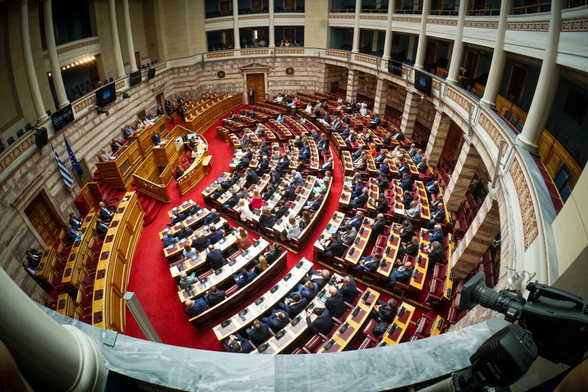 Αίρεται η ασυλία της Ζωής Κωνσταντοπούλου και του Δημήτρη Αβραμόπουλου