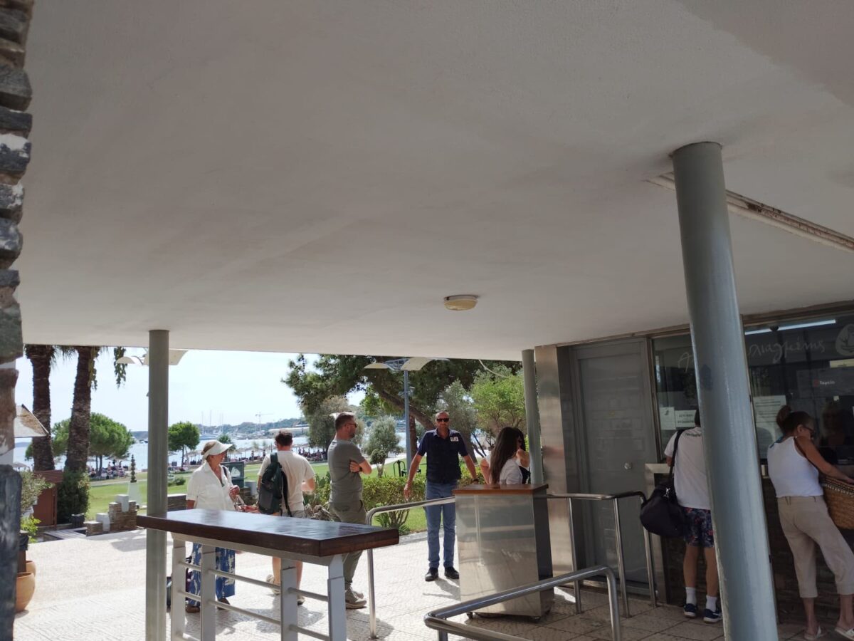 ακτη Βουλιαγμένης