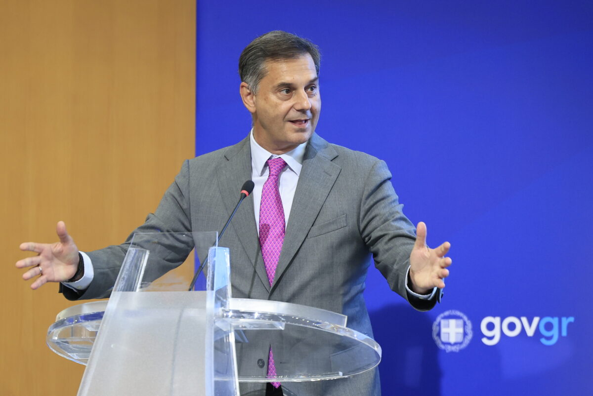 Χάρης Θεοχάρης: Παραβιάστηκε ο λογαριασμός του στο Χ – «Οποιαδήποτε δραστηριότητα δεν προέρχεται από εμένα»