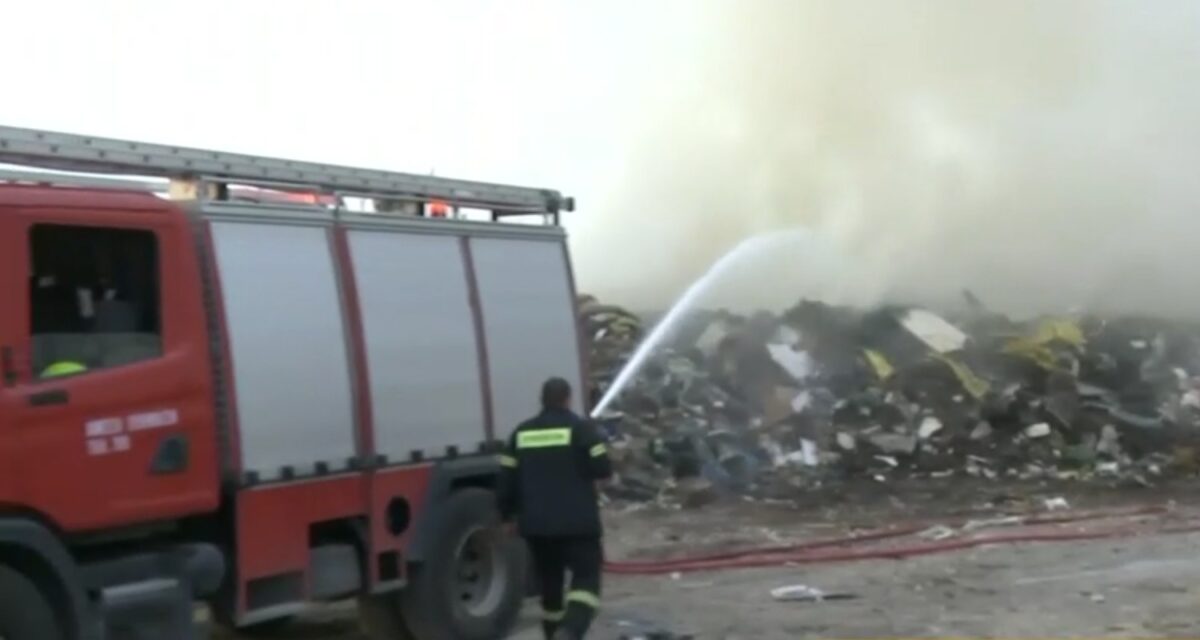 Θεσσαλονίκη: Φωτιά σε χωματερή στο Ωραιόκαστρο
