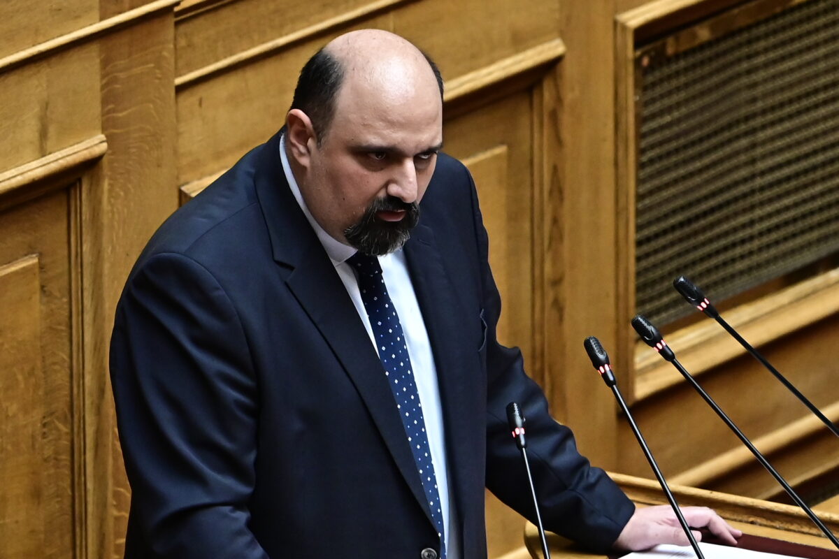 Στο ειδικό δικαστήριο ο Χρήστος Τριαντόπουλος για παράβαση καθήκοντος στην υπόθεση των Τεμπών
