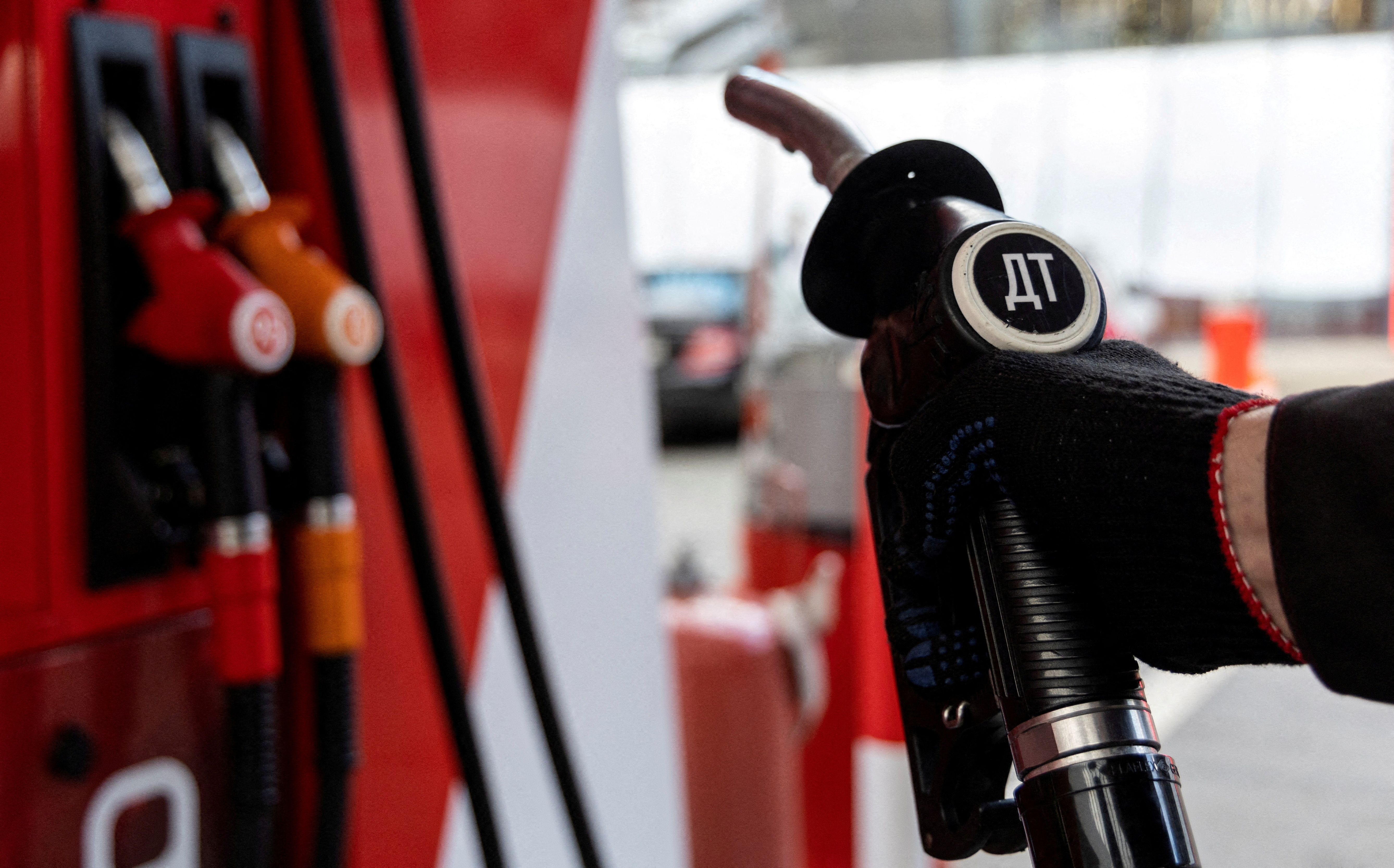 Τραμπ – Πούτιν: Ο απόηχος της συμφωνίας στις ΗΠΑ – Έως 800.000 τόνοι ντίζελ στην αγορά μέχρι τα τέλη Νοεμβρίου