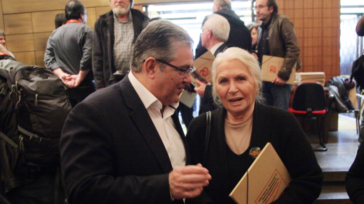 Μπέτυ Βαλάση, Δημήτρης Κουτσούμπας