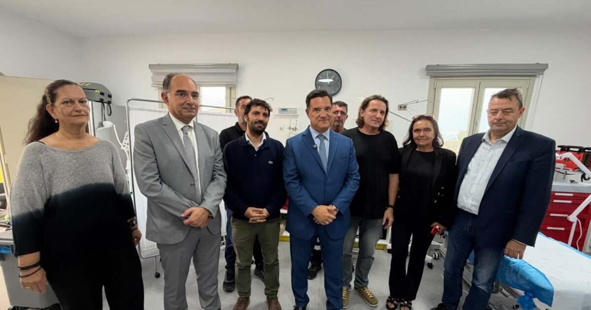 Γεωργιάδης στα εγκαίνια του ανακαινισμένου Κέντρου Υγείας Πάρου: Το πήρα χρέπι, το έκανα καινούργιο, αλλά η φασαρία, φασαρία από τη συμμορία της μιζέριας Γεωργιάδης στα εγκαίνια του ανακαινισμένου Κέντρου Υγείας Πάρου: Το πήρα χρέπι, το έκανα καινούργιο, αλλά η φασαρία, φασαρία από τη συμμορία της μιζέριας