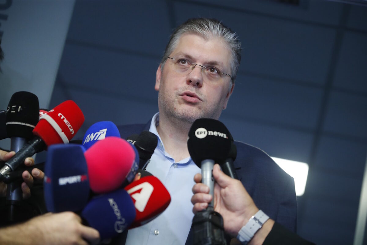 Αγγελος Παπανικολάου: «Πούλησαν το μπάσκετ και θα τους κρίνει η δικαιοσύνη - Να βοηθήσει το υπουργείο για δια ζώσης εκλογές στην ΕΟΚ»