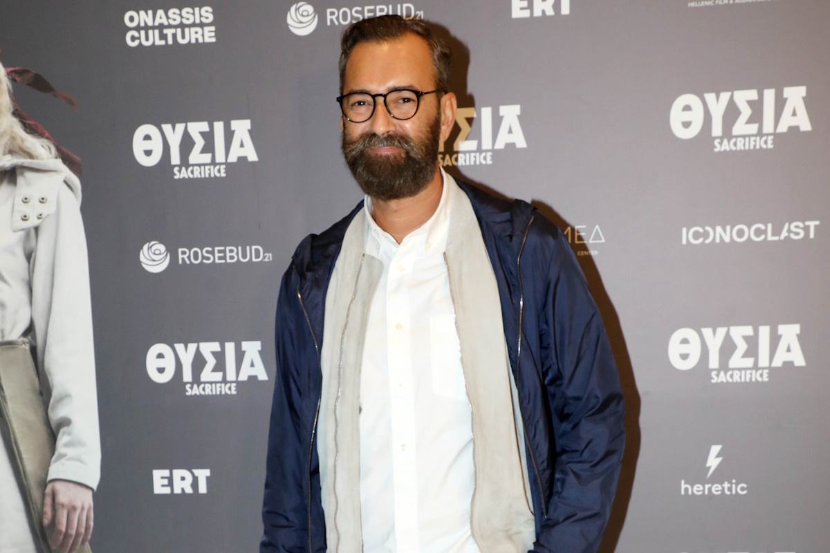Αγγελος Μπράτης: «Προέρχομαι από μια μητριαρχική οικογένεια και το λέω αυτό με όλη την περηφάνια που έχω»