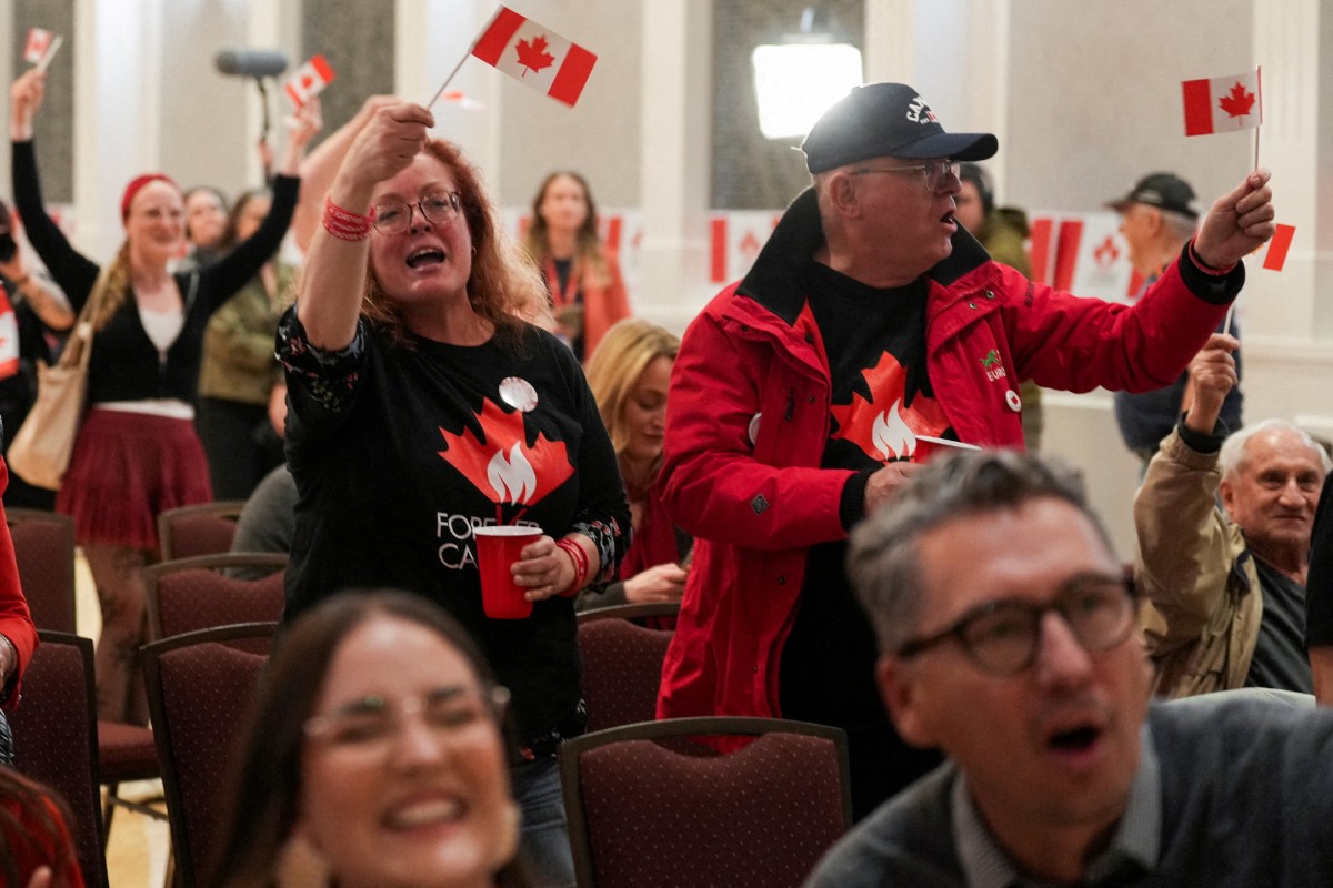 Υποστηρικτές της ομάδας «Forever Canadian», οι οποίοι επιθυμούν την παραμονή της Αλμπέρτα στον Καναδά