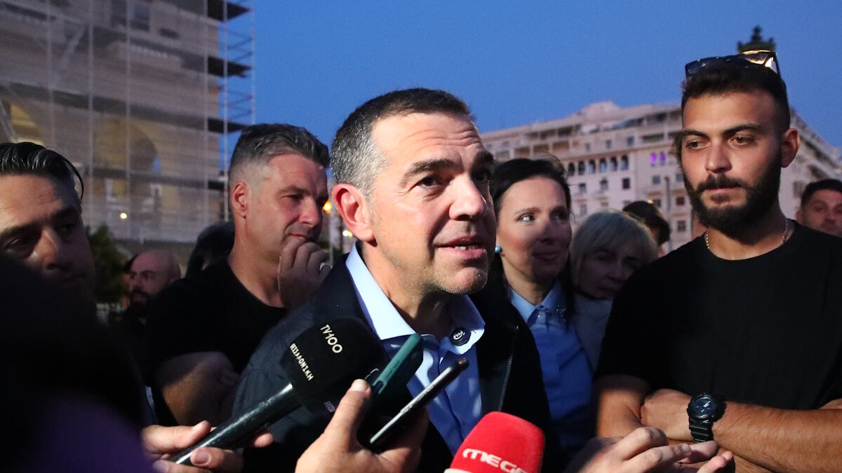 Συνάντηση του προέδρου της Ελληνικής Αριστερής Συμπαράταξης, Αλέξη Τσίπρα με τους εκπροσώπους των παράκτιων αλιέων και των αλιέων γρι-γρι στη Θεσσαλονίκη