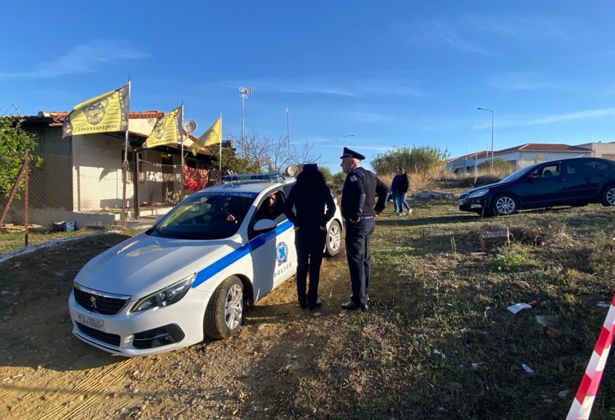 Αδέρφια έθαψαν τη μητέρα τους στον κήπο
