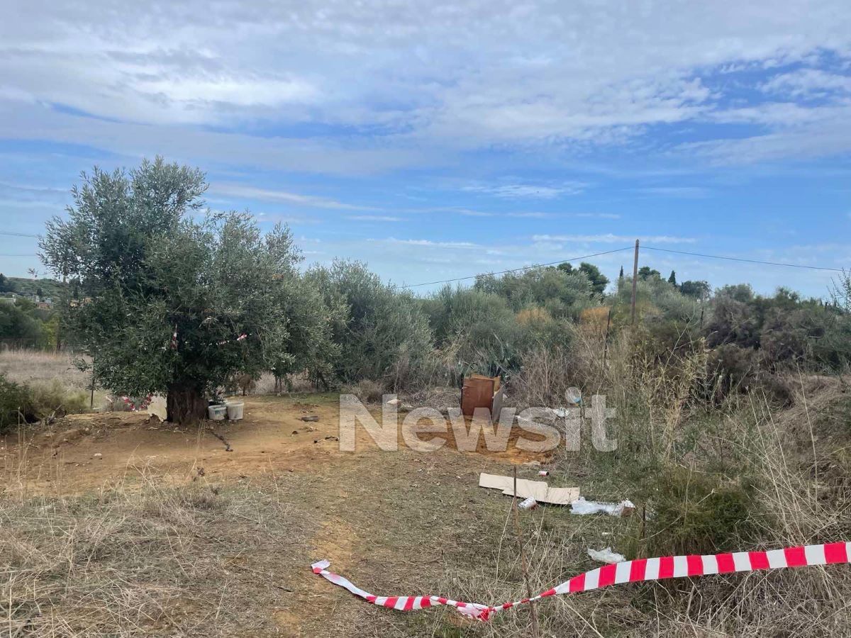 Έθαψαν την ηλικιωμένη μητέρα τους στον κήπο του σπιτιού τους