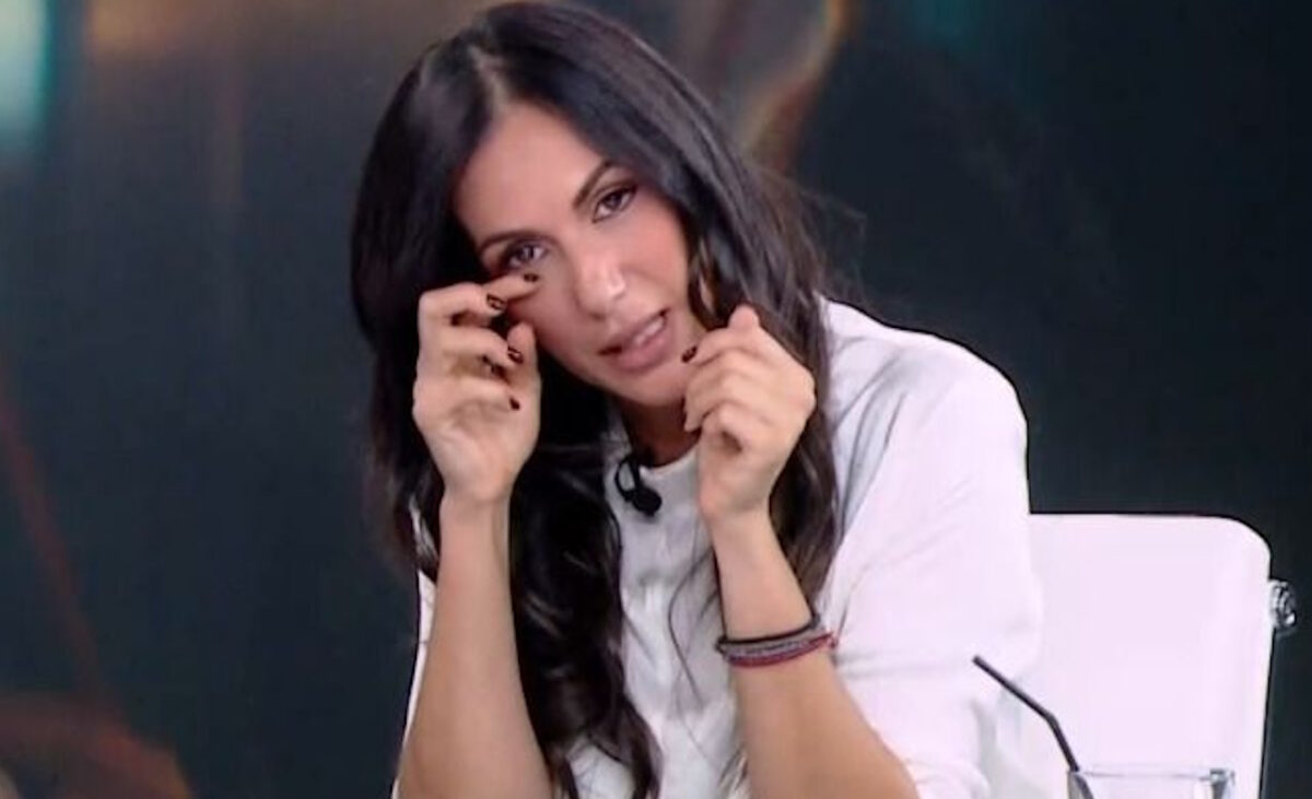 Η Ανθή Βούλγαρη δάκρυσε on air: «Συγκινήθηκα, σκέφτομαι τον γιο μου»