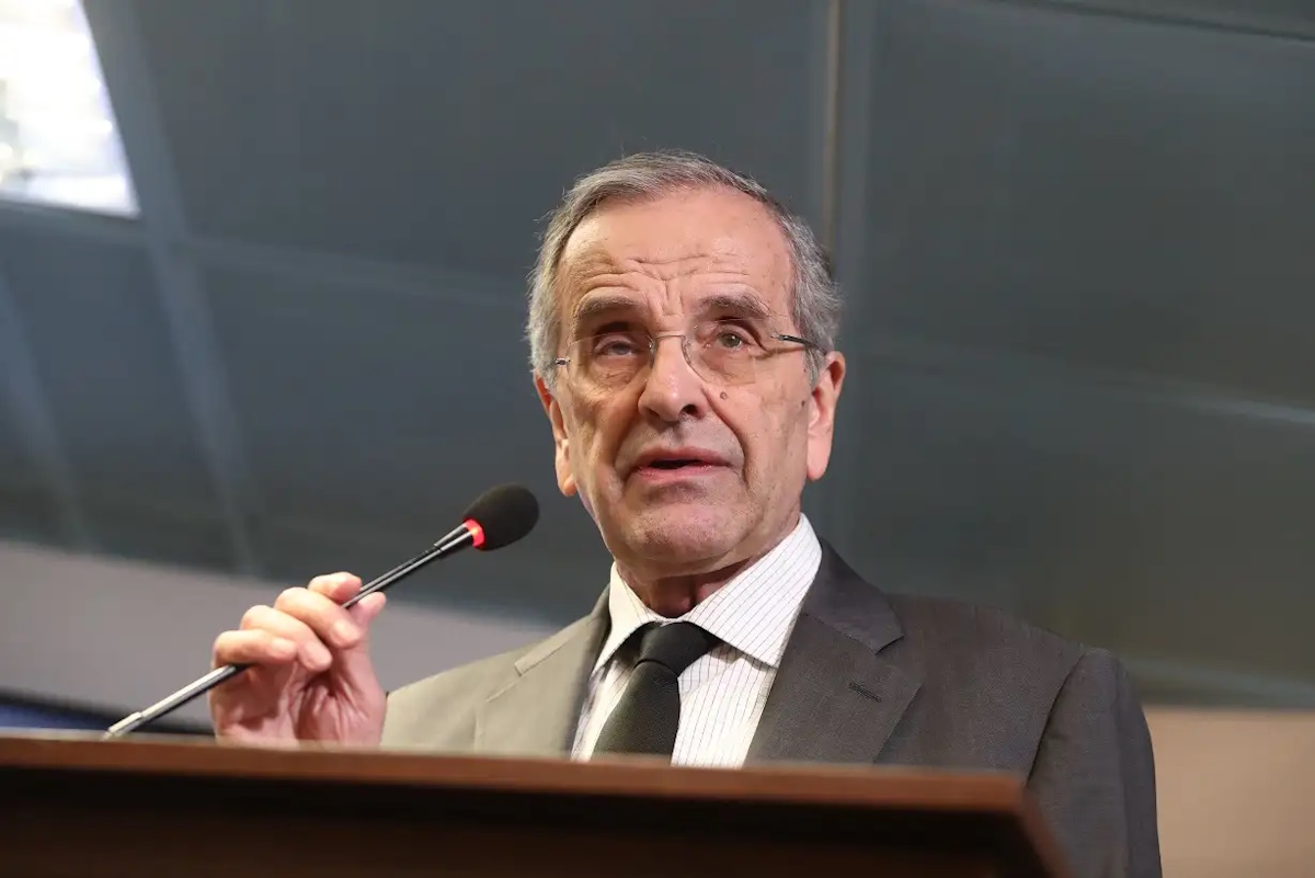 Αντώνης Σαμαράς για την 28η Οκτωβρίου: Η ελευθερία ενός λαού κρίνεται από όσα αρνείται να παραδώσει
