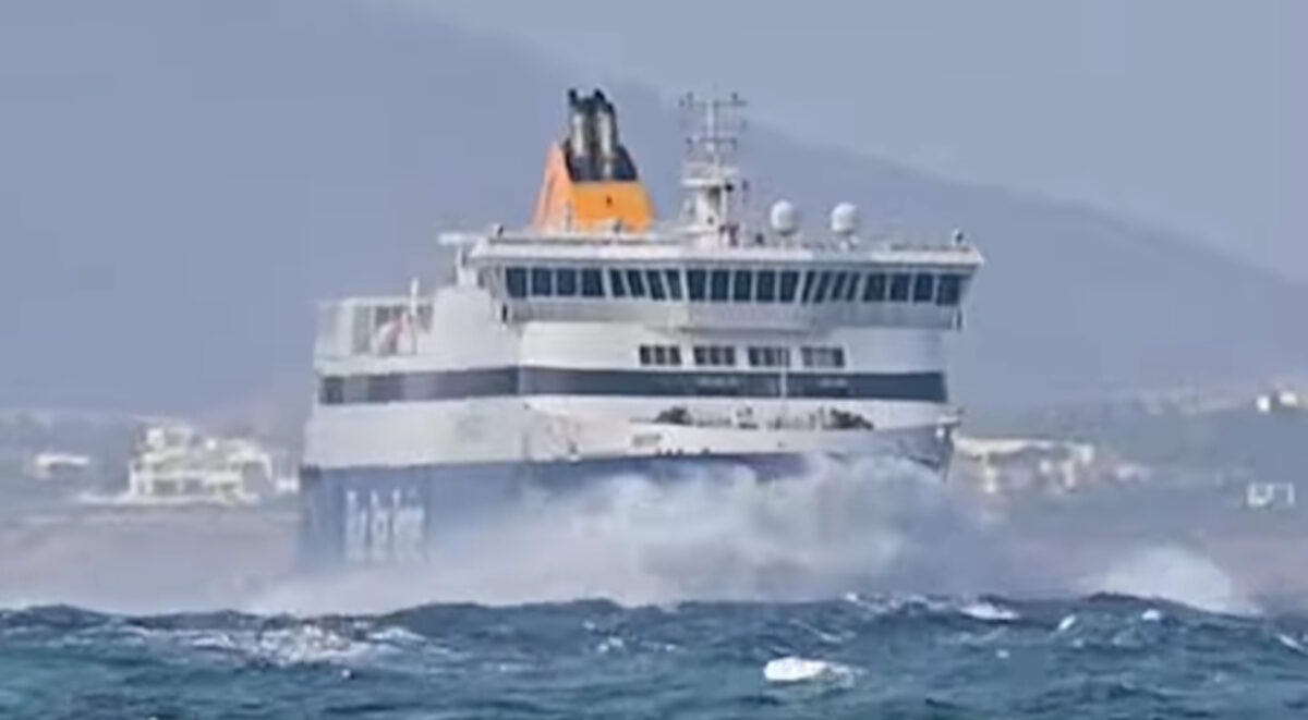 Η «μάχη» του Blue Star να δέσει στη Νάξο εν μέσω ισχυρών ανέμων