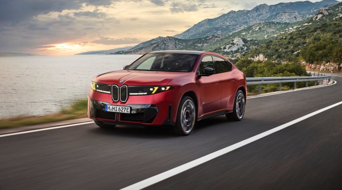 Πανευρωπαϊκό ντεμπούτο για την BMW iX4 στην «Auto Athina 2026»