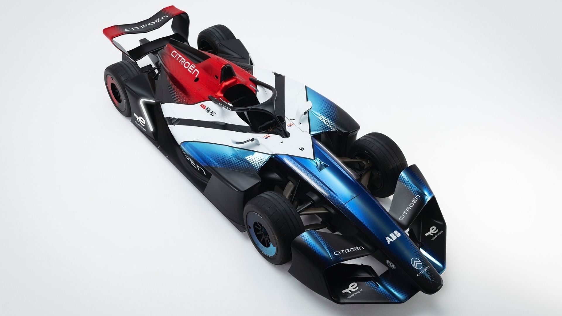 Το νέο τρικολόρ μονοθέσιο Formula E της Citroen