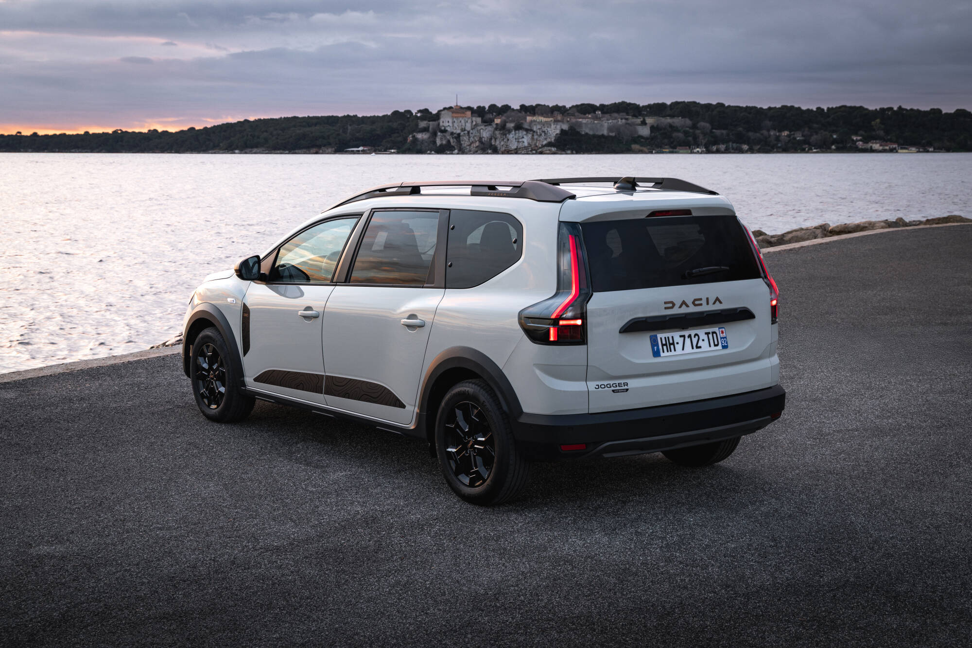 dacia-jogger-hybrid-155-extreme-version