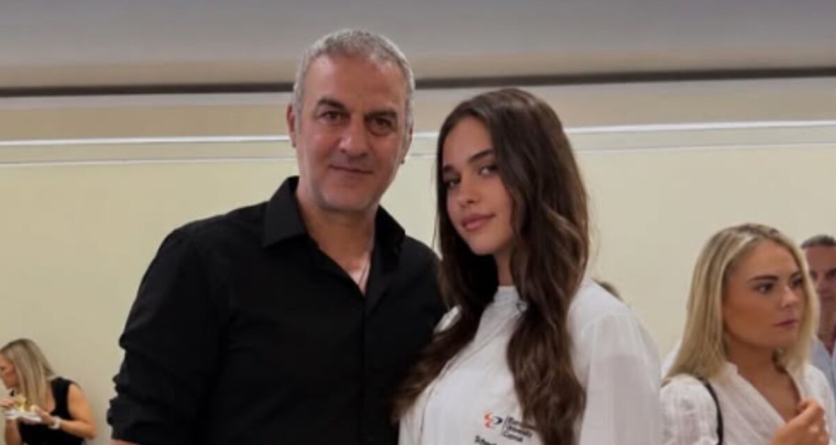 Τραϊανός Δέλλας: Η συγκινητική ανάρτηση για την κόρη του που ξεκίνησε τις σπουδές της στην Ιατρική