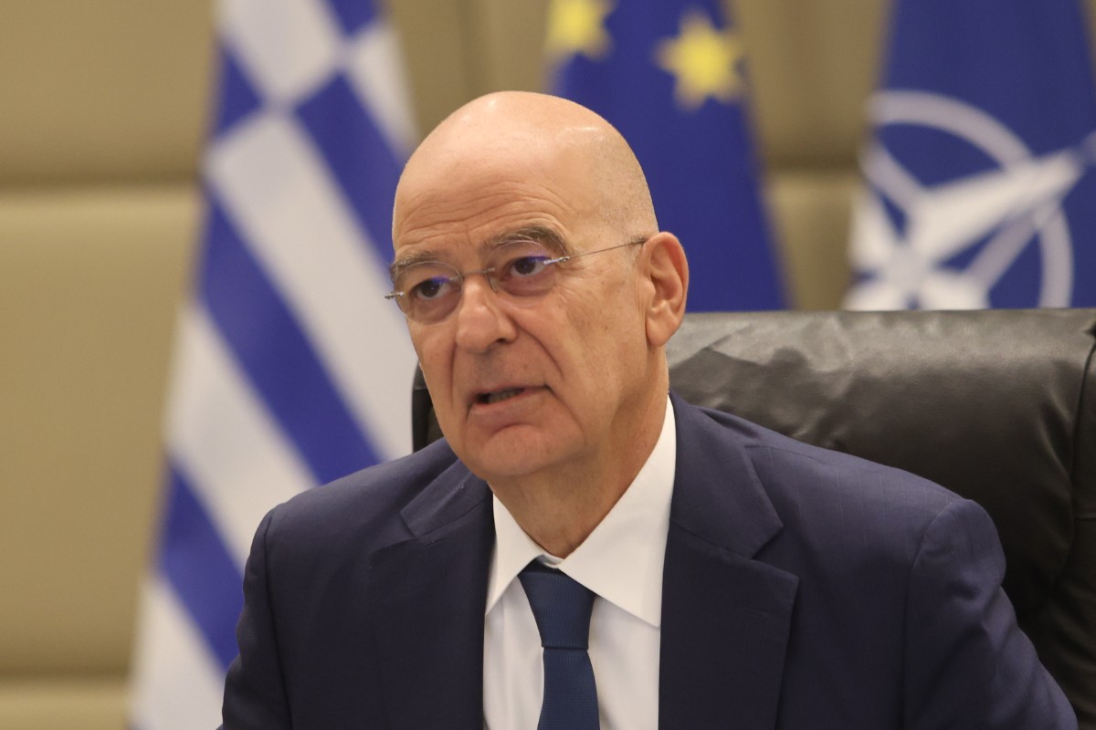Νίκος Δένδιας: Τηλεφωνική επικοινωνία με τον Πατριάρχη Ιεροσολύμων για την τρομοκρατική επίθεση στην Ιορδανία